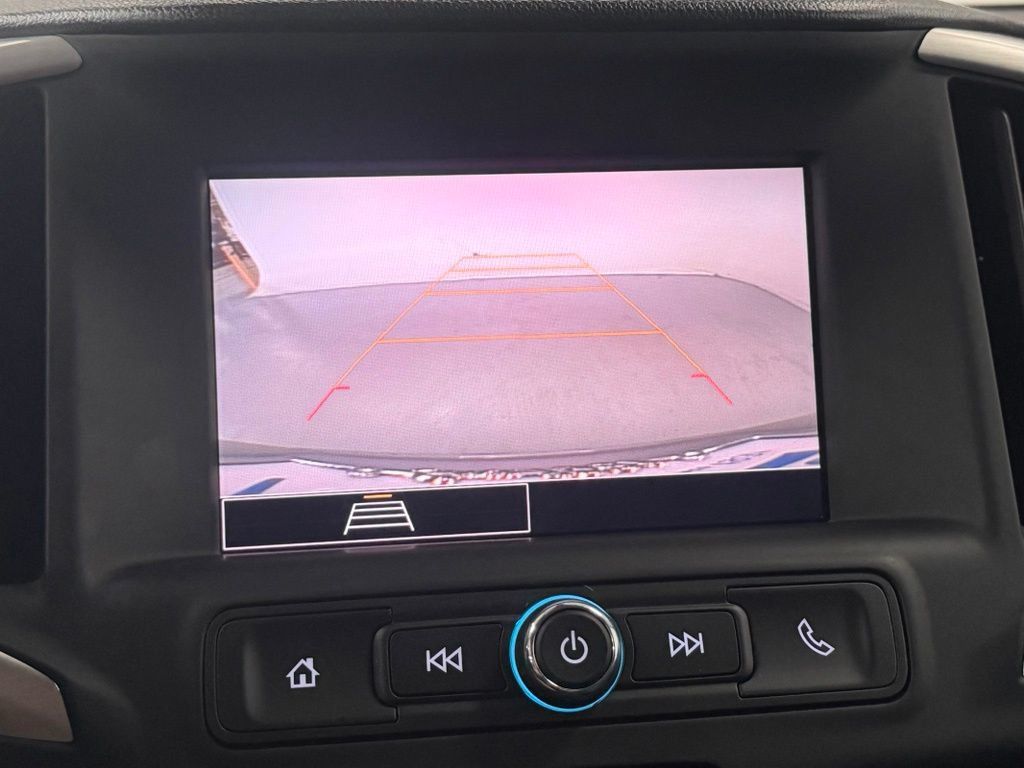 Used 2024 GMC Terrain SLE FWD image 19