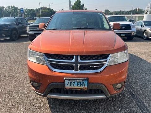 Used 2011 Dodge Journey Crew w/ Driver Convenience Group AWD/4WD image 2
