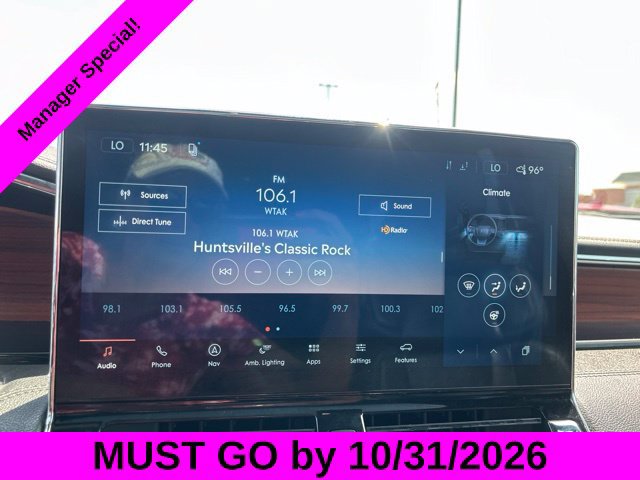 Used 2024 Lincoln Navigator Reserve AWD/4WD image 23