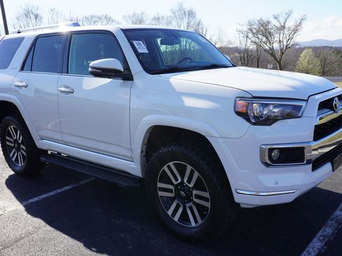 Used 2019 Toyota 4Runner Limited image 12