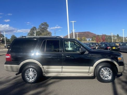 Used 2009 Ford Expedition 4WD image 2