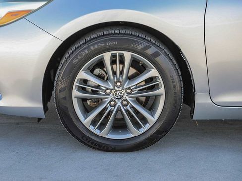 Used 2015 Toyota Camry SE image 10