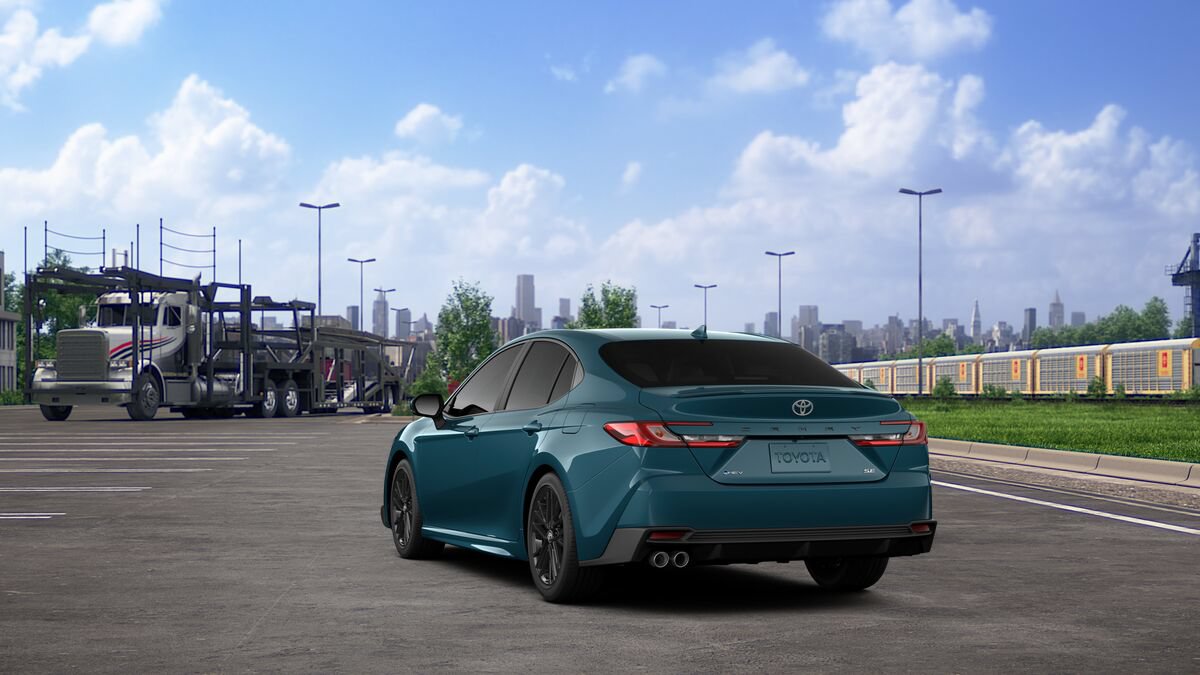 New 2026 Toyota Camry SE FWD image 7