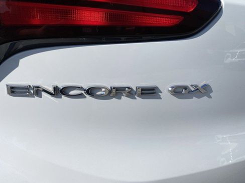 Used 2021 Buick Encore GX Select image 32