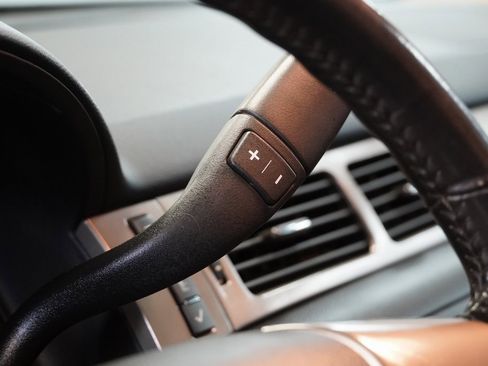 Used 2013 Chevrolet Avalanche LT w/ Suspension Package, Off-Road image 21