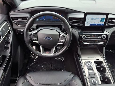 Used 2022 Ford Explorer ST w/ ST Street Pack AWD/4WD image 13