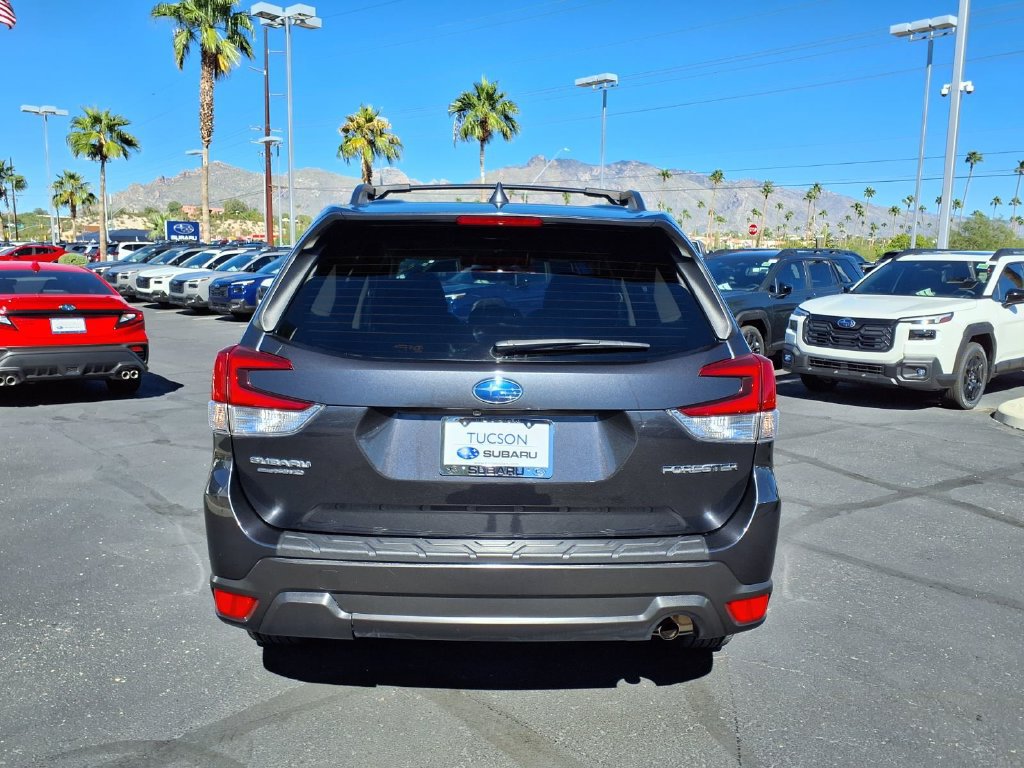 Used 2019 Subaru Forester Premium AWD/4WD image 10
