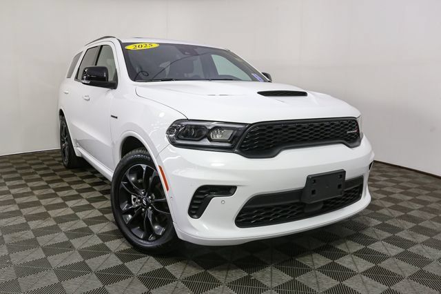 Used 2025 Dodge Durango R/T w/ Blacktop Package AWD/4WD image 3