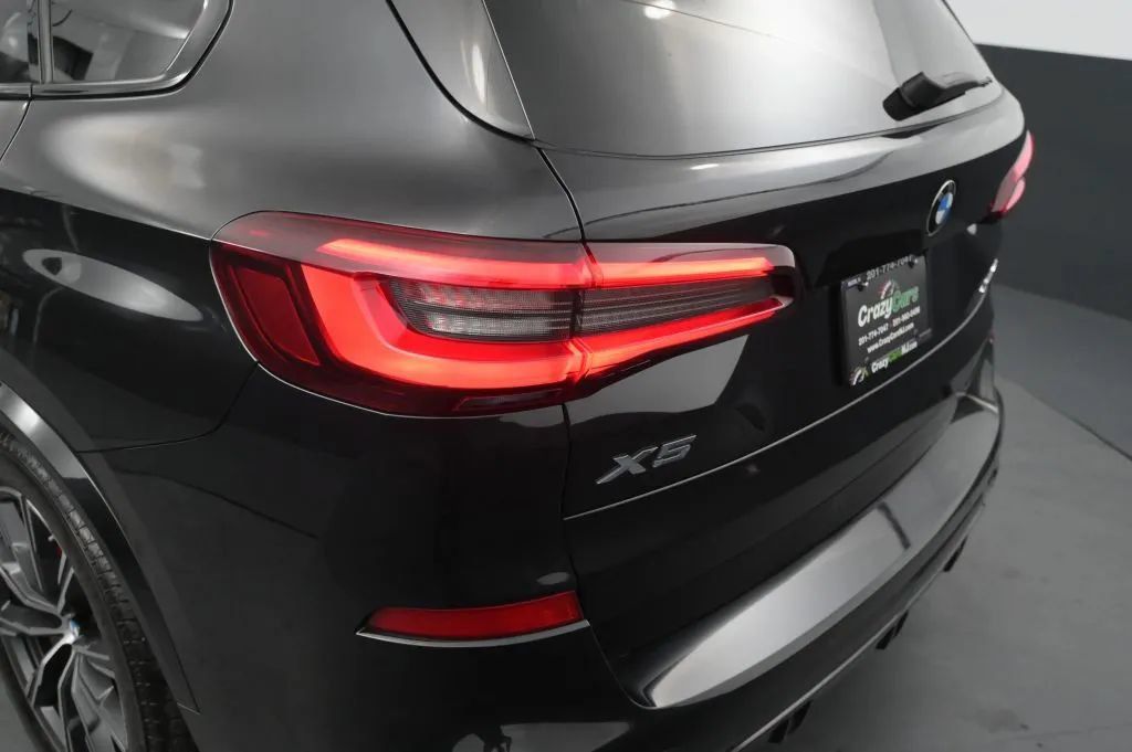 Used 2021 BMW X5 xDrive40i w/ M Sport Package AWD/4WD image 13