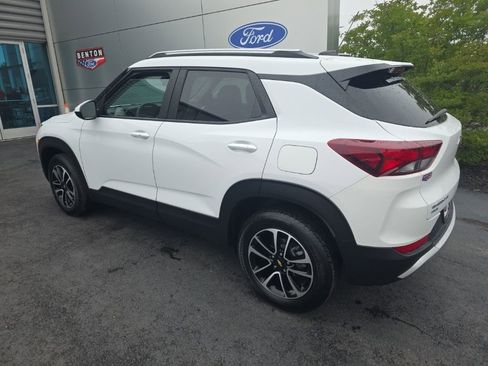 Used 2025 Chevrolet TrailBlazer LT AWD/4WD image 7