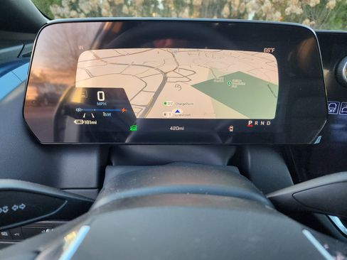 New 2026 Chevrolet Equinox EV LT image 30