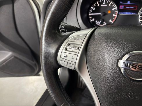 Used 2018 Nissan Altima 2.5 SV image 17