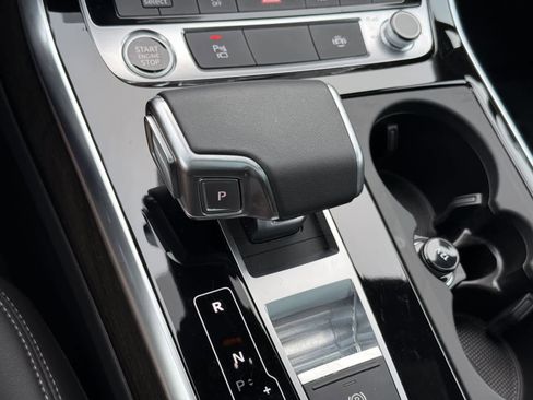 Used 2025 Audi Q7 3.0T Premium w/ Convenience Package image 22