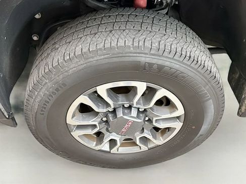 Used 2024 GMC Sierra 2500 SLE w/ SLE Value Package; image 32