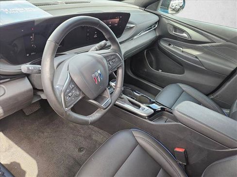 Used 2025 Buick Envista Sport Touring w/ Convenience I Package FWD image 9