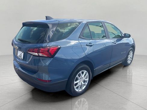 Used 2024 Chevrolet Equinox LS FWD image 4