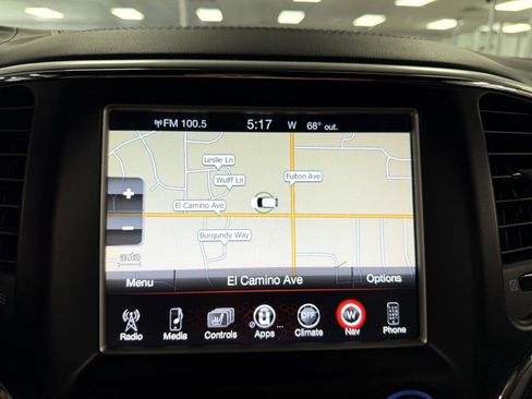 Used 2014 Jeep Grand Cherokee SRT image 17