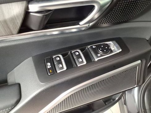 Used 2024 Kia Telluride EX w/ EX Captain's Chair Package AWD/4WD image 14