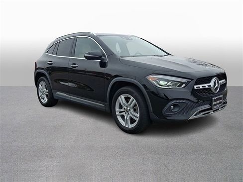 Used 2023 Mercedes-Benz GLA 250 4MATIC image 3