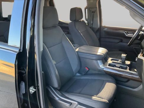 Used 2024 GMC Sierra 1500 Elevation w/ Preferred Package AWD/4WD image 8