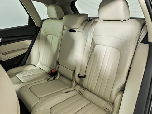 Used 2020 Audi Q5 2.0T Premium Plus image 23