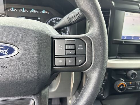 Used 2025 Ford F350 XLT w/ FX4 Off-Road Package image 27