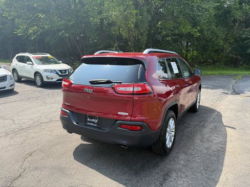 Used 2014 Jeep Cherokee Latitude w/ Comfort/Convenience Group AWD/4WD image 8