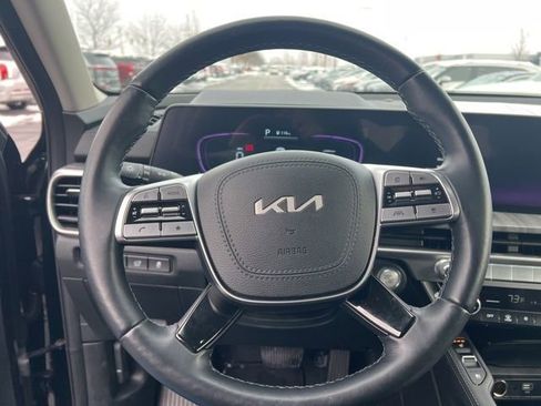 Certified 2025 Kia Telluride EX image 14