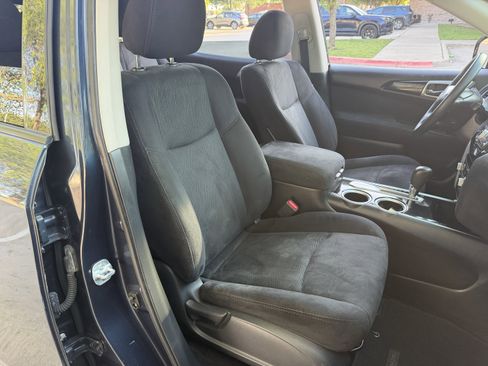 Used 2016 Nissan Pathfinder S FWD image 10