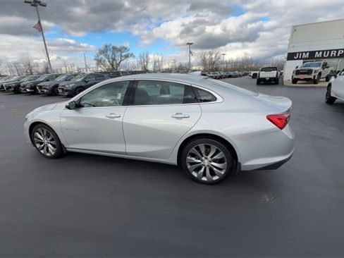 Used 2017 Chevrolet Malibu Premier w/ Premier Sun and Wheel Package image 6