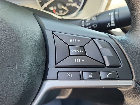 Used 2025 Nissan Altima 2.5 SV FWD image 20