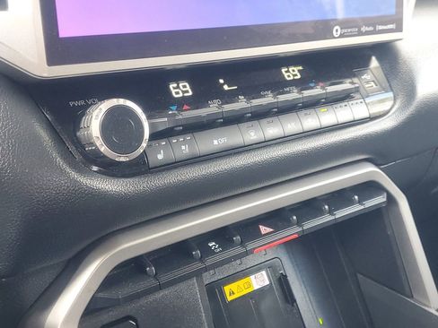 Used 2024 Toyota Tundra Limited w/ Power Package image 26