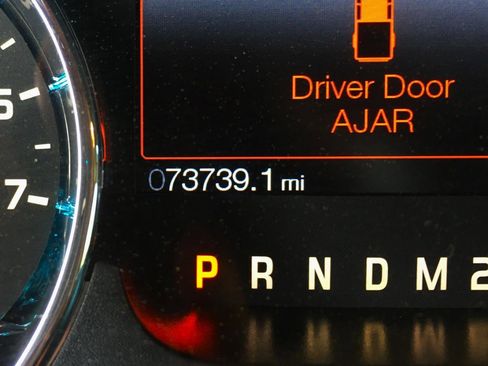 Used 2014 Ford F150 Lariat w/ Equipment Group 501A Mid image 18