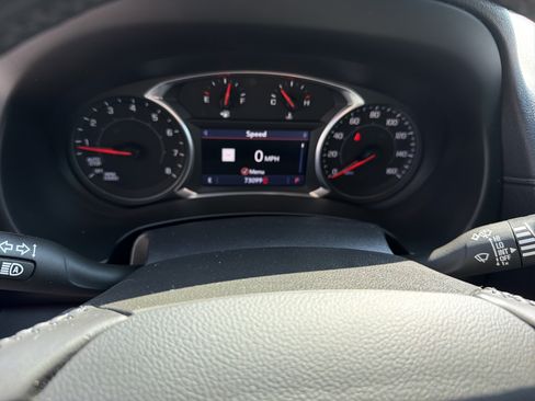 Used 2022 GMC Terrain SLT w/ Infotainment Package II AWD/4WD image 19