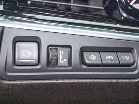 Used 2020 Cadillac XT6 Premium Luxury image 38