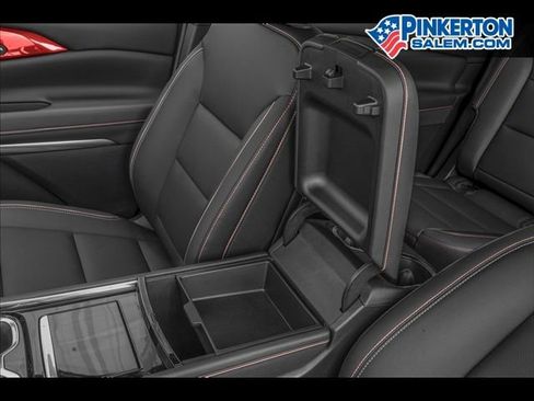 New 2026 Chevrolet Traverse Z71 w/ Enhanced Driving Package AWD/4WD image 34