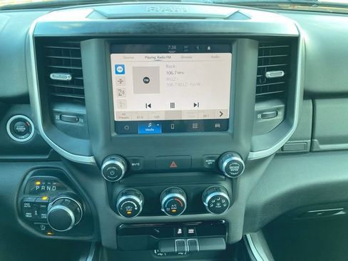Used 2022 RAM 1500 Big Horn AWD/4WD image 13
