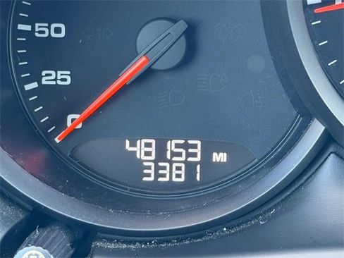 Used 2019 Porsche Macan image 19