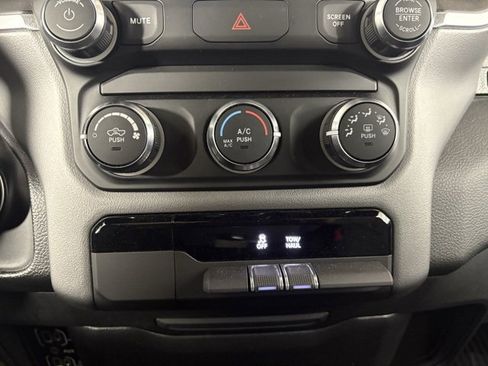 Used 2022 RAM 1500 Big Horn image 9