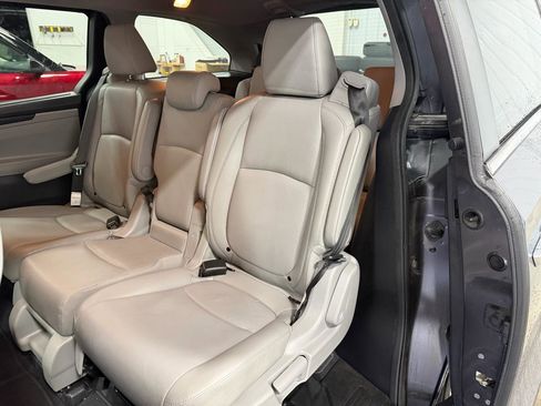 Used 2019 Honda Odyssey EX-L image 23
