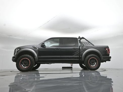 Used 2019 Ford F150 Raptor w/ Equipment Group 802A Luxury AWD/4WD image 6