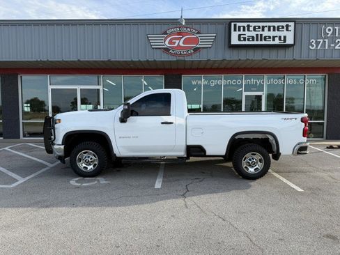 Used 2022 Chevrolet Silverado 2500 W/T w/ WT Fleet Convenience Package image 5
