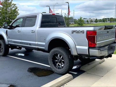 Used 2022 Ford F250 Lariat w/ Black Appearance Package AWD/4WD image 2
