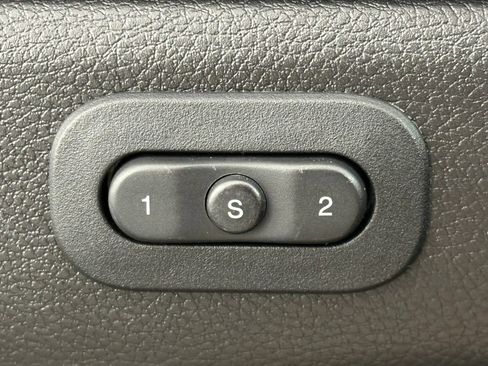 Used 2021 Jeep Grand Cherokee Limited w/ Luxury Group II AWD/4WD image 40