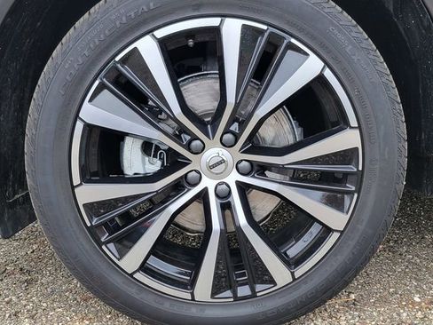 Used 2024 Volvo XC60 B5 Ultimate image 13