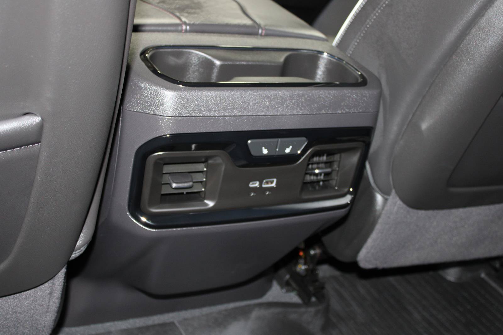 Used 2024 GMC Sierra 1500 AT4X w/ AT4X AEV Edition AWD/4WD image 26