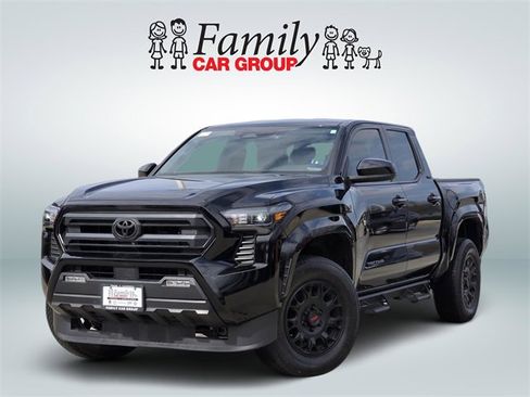 Certified 2024 Toyota Tacoma SR5 image 1