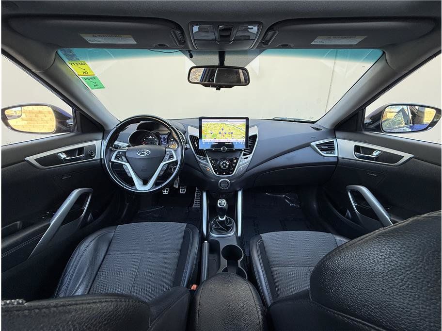 Used 2014 Hyundai Veloster w/ Style Package 02 FWD image 19