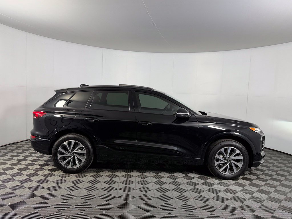 Used 2025 Audi Q6 e-tron Premium w/ Convenience Package AWD/4WD image 7