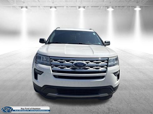 Used 2019 Ford Explorer XLT AWD/4WD image 2